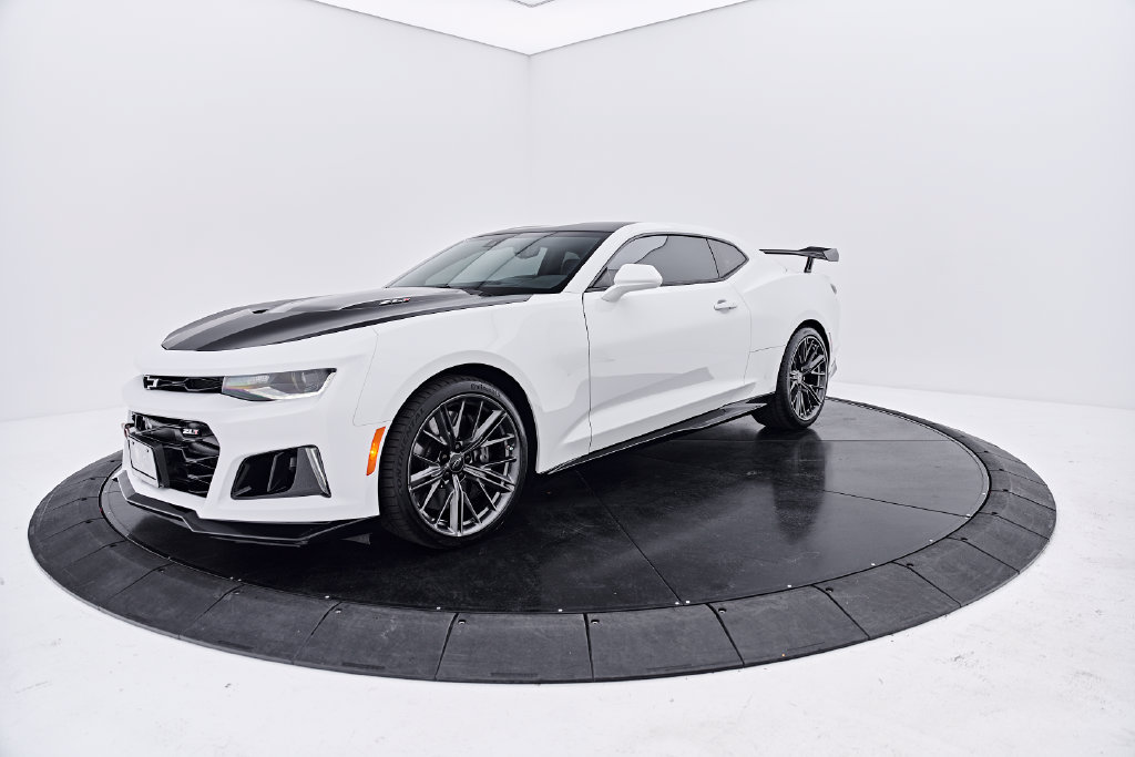 Used 2021 Chevrolet Camaro ZL1 RWD image 10