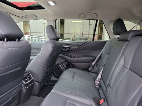Used 2023 Subaru Outback Limited image 11