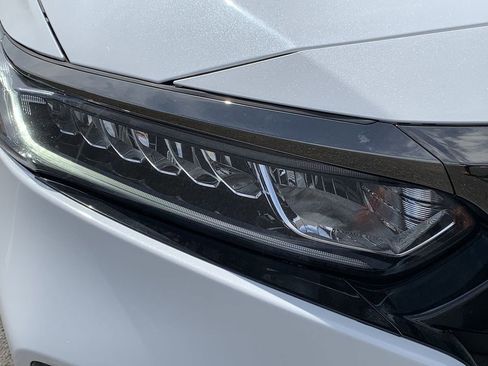 Used 2020 Honda Accord Sport image 9