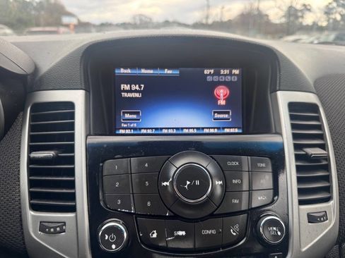 Used 2014 Chevrolet Cruze LT w/ Technology Package image 21