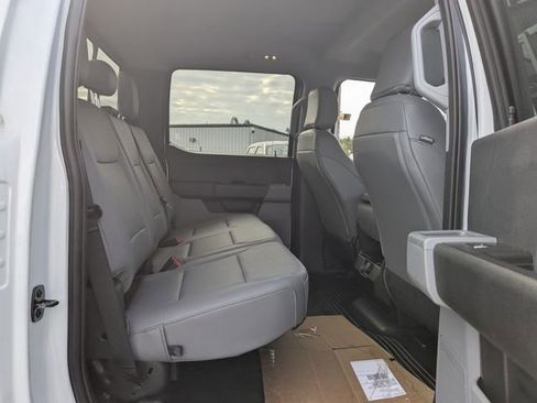 New 2025 Ford F450 XL w/ XL Chrome Package image 23