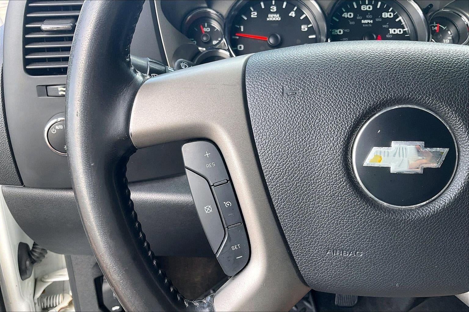 Used 2013 Chevrolet Silverado 1500 LT AWD/4WD image 19