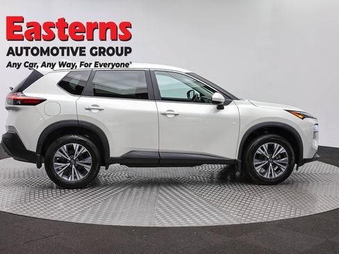 Used 2023 Nissan Rogue SV AWD/4WD image 4
