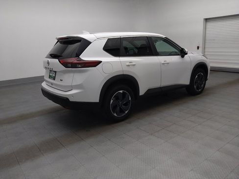 Used 2024 Nissan Rogue SV FWD image 10