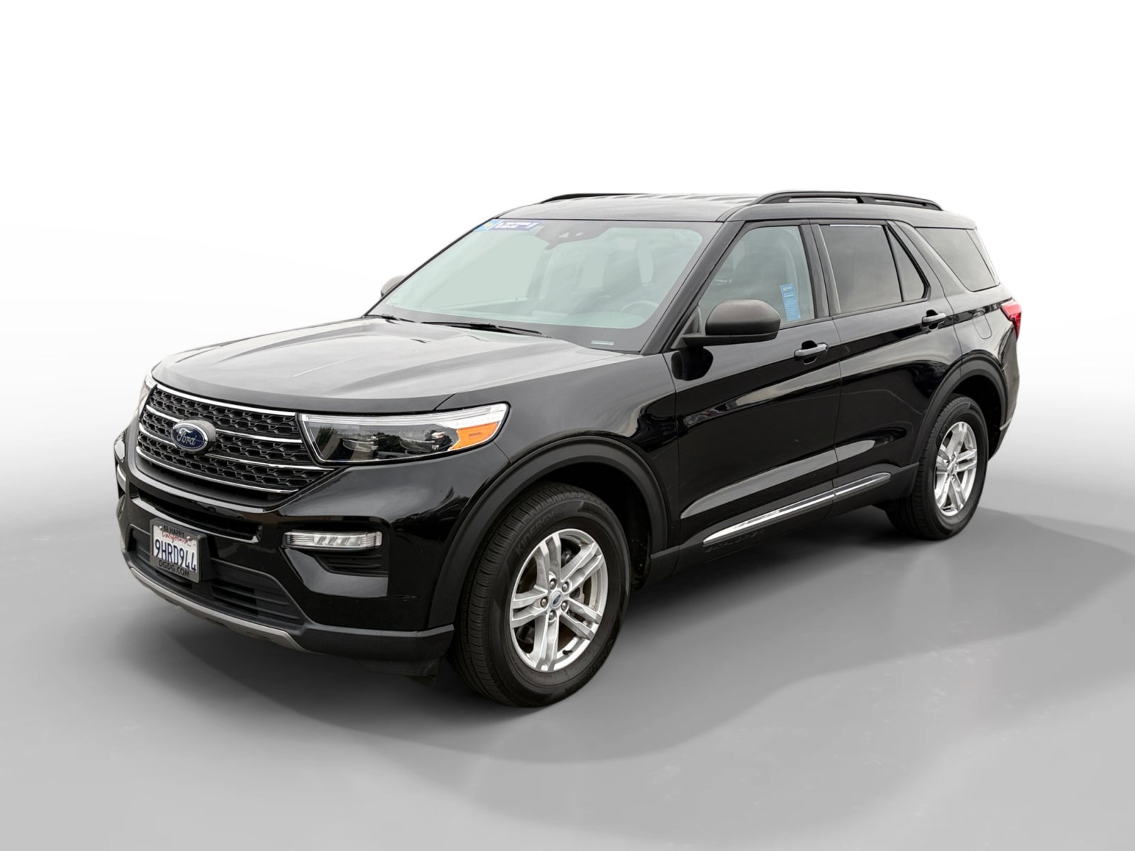 Used 2023 Ford Explorer XLT w/ Equipment Group 202A AWD/4WD image 1