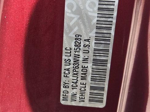 Used 2022 Jeep Wrangler Unlimited Sahara w/ Cold Weather Group image 20