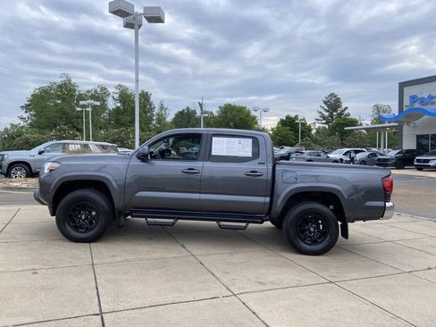 Used 2021 Toyota Tacoma SR5 image 7