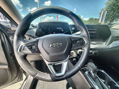 Used 2024 Chevrolet Trax ACTIV w/ Driver Confidence Package FWD image 11