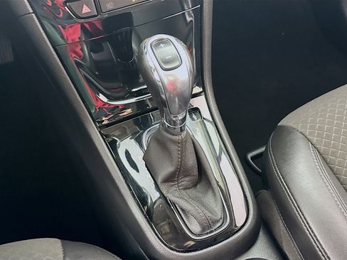 Used 2019 Buick Encore Preferred image 17