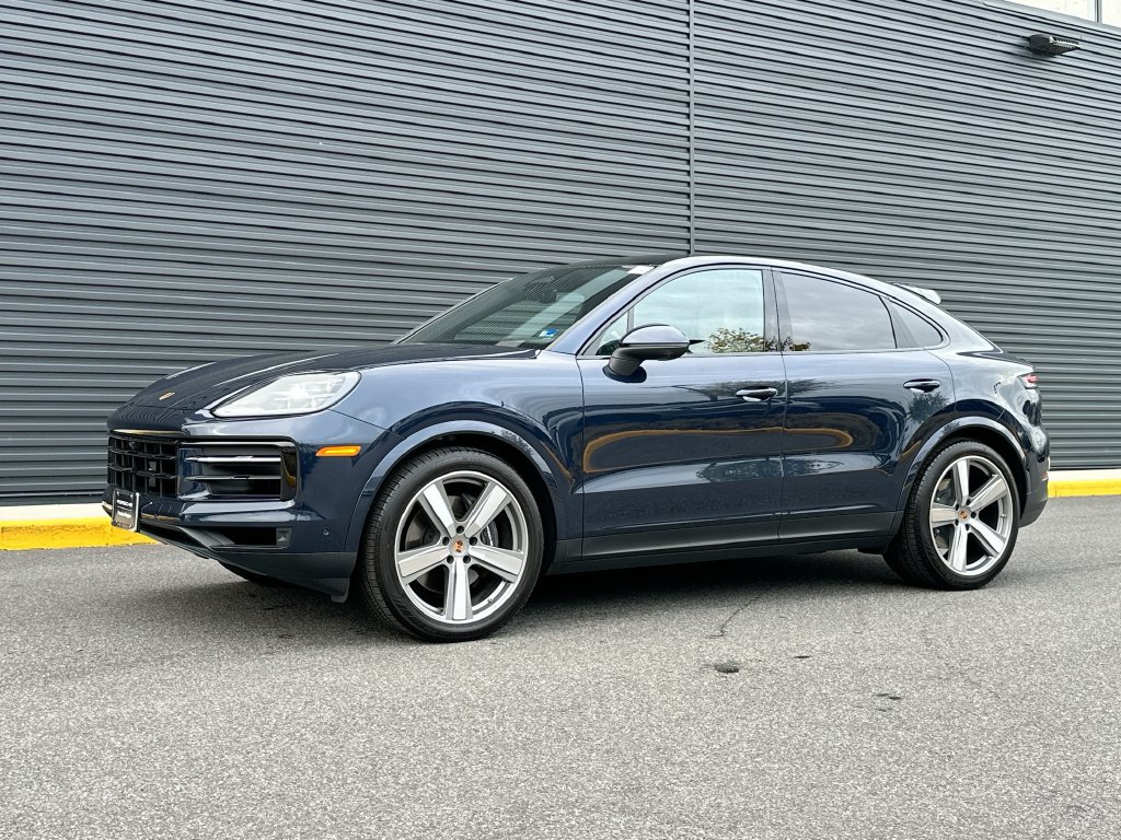 Certified 2026 Porsche Cayenne Coupe AWD/4WD image 2