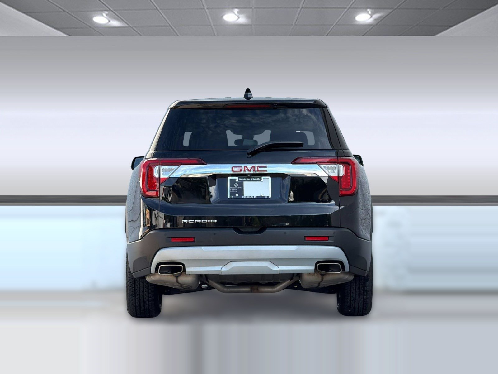 Used 2023 GMC Acadia SLE FWD image 10
