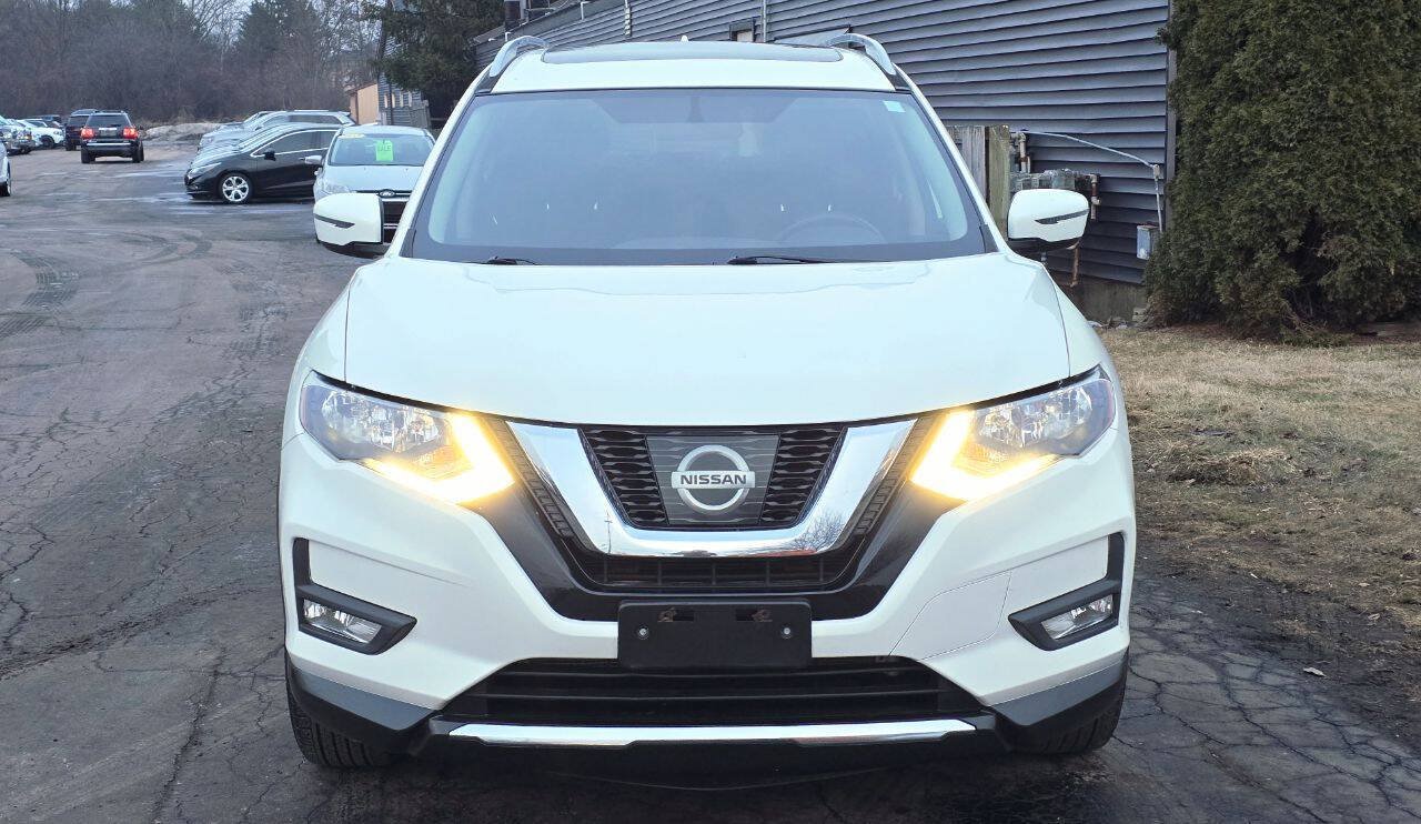 Used 2017 Nissan Rogue SV AWD/4WD image 9
