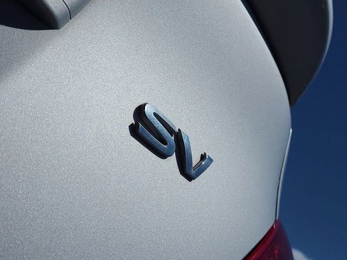 Used 2019 Nissan Versa SV FWD image 14