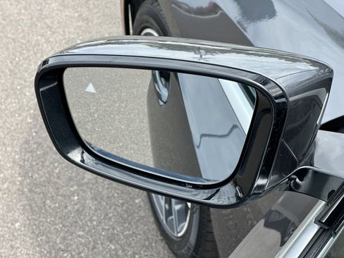 Used 2019 BMW 330i Sedan w/ Driving Assistance Package RWD image 9