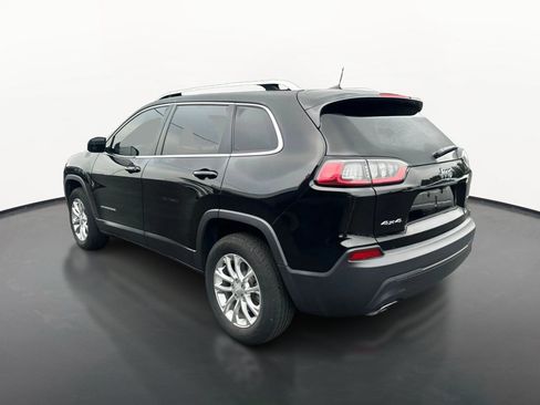 Used 2019 Jeep Cherokee Latitude w/ Cold Weather Group AWD/4WD image 5