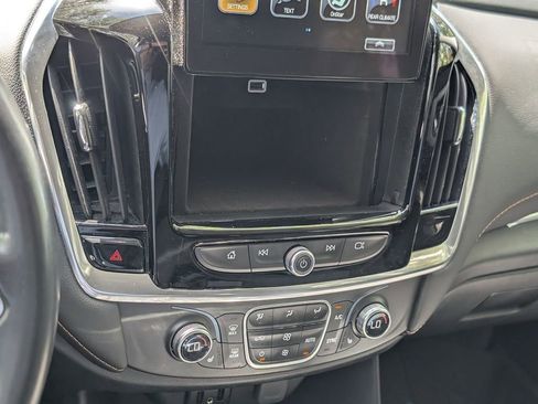 Used 2019 Chevrolet Traverse LT image 35