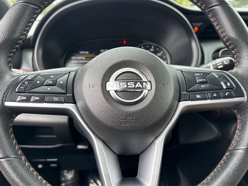 Certified 2023 Nissan Kicks SR image 23