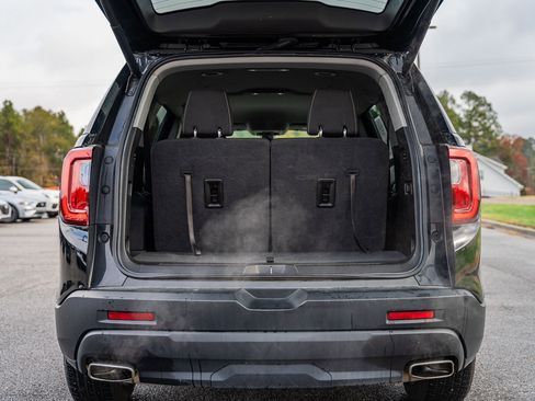 Used 2023 GMC Acadia SLE w/ Driver Convenience Package image 15