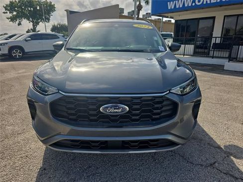 Used 2024 Ford Escape ST-Line w/ Tech Pack #1 FWD image 2