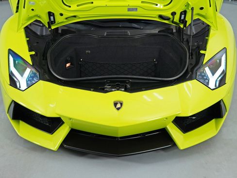 Used 2015 Lamborghini Aventador LP 700-4 image 13