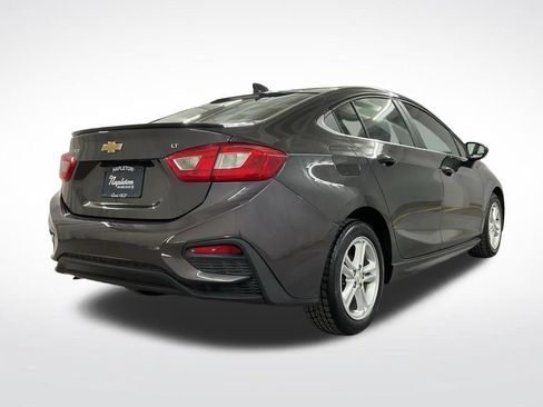 Used 2017 Chevrolet Cruze LT w/ Sun And Sound Package FWD image 3