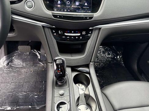 Used 2025 Cadillac XT5 Premium Luxury w/ Technology Package image 28