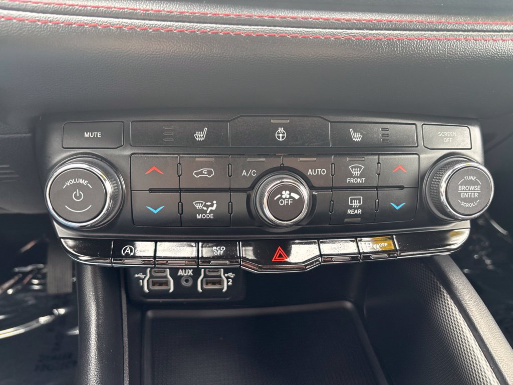 Used 2025 Dodge Durango GT AWD/4WD image 19