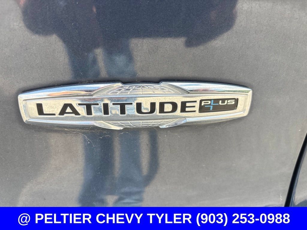 Used 2021 Jeep Cherokee Latitude Plus FWD image 9