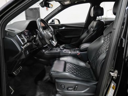 Used 2018 Audi SQ5 Premium Plus w/ Navigation Package image 15