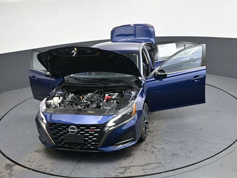 Used 2024 Nissan Altima 2.5 SR image 48