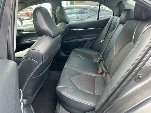 Used 2020 Toyota Camry XSE image 15