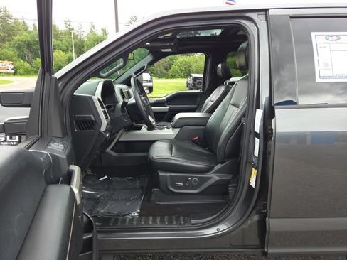 Used 2018 Ford F150 Lariat w/ Equipment Group 502A Luxury AWD/4WD image 25