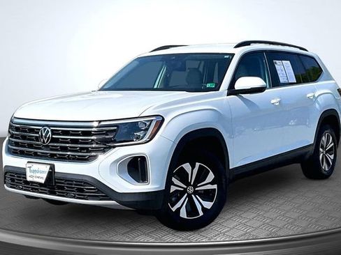 Used 2024 Volkswagen Atlas SE AWD/4WD image 1