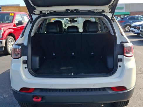 Used 2021 Jeep Compass Trailhawk w/ Convenience Group AWD/4WD image 29