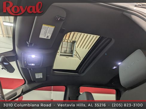 Used 2019 GMC Sierra 1500 Denali w/ Denali Ultimate Package AWD/4WD image 24
