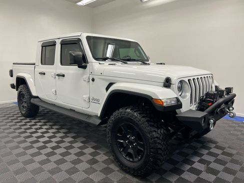 Used 2020 Jeep Gladiator Overland image 1