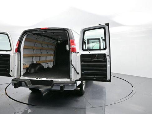 Used 2023 GMC Savana 2500 w/ Driver Convenience Package image 30