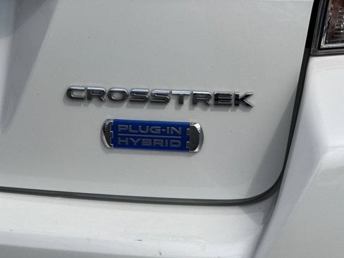 Used 2022 Subaru Crosstrek Hybrid w/ Moonroof Package w/Navigation AWD/4WD image 48