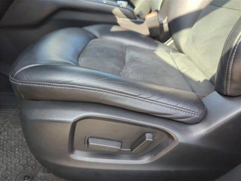Used 2018 MAZDA CX-5 Touring w/ Preferred Equipment Package FWD image 11