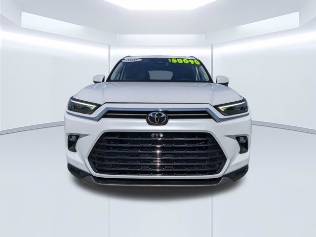 Used 2025 Toyota Grand Highlander FWD image 11