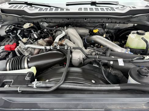 Used 2025 Ford F250 XLT AWD/4WD image 32