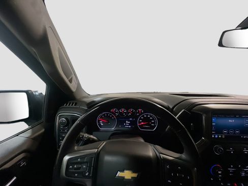 Used 2022 Chevrolet Silverado 1500 LT AWD/4WD image 7