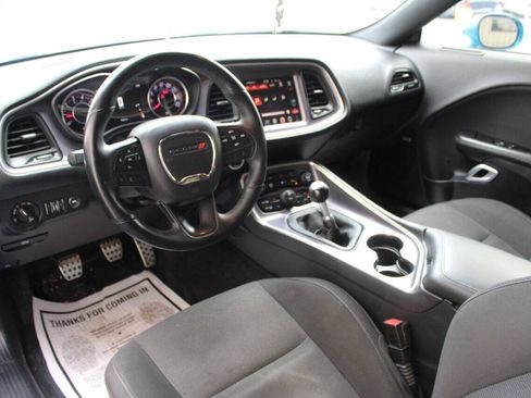 Used 2016 Dodge Challenger R/T RWD image 12