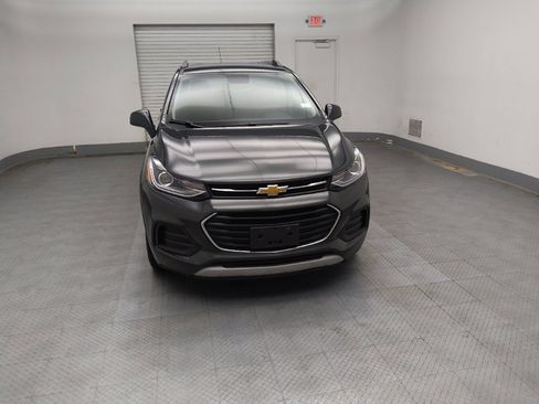 Used 2019 Chevrolet Trax LT w/ LT Convenience Package image 14