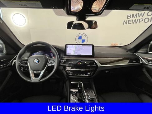 Used 2023 BMW 530i xDrive w/ Premium Package AWD/4WD image 7