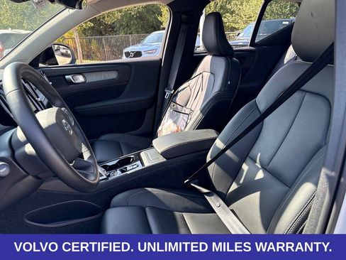 Certified 2026 Volvo XC40 B5 Plus AWD/4WD image 17