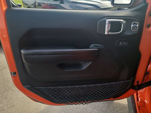 Used 2020 Jeep Wrangler Unlimited Sport S w/ Sun And Sound Package AWD/4WD image 16