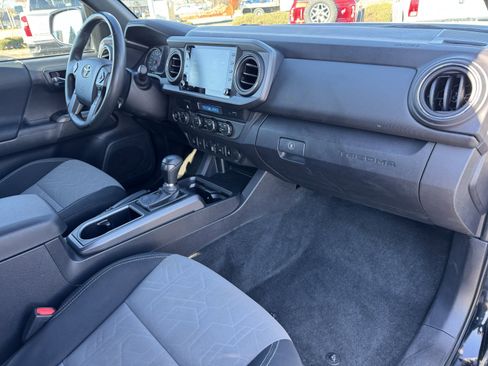 Used 2023 Toyota Tacoma TRD Off-Road image 36