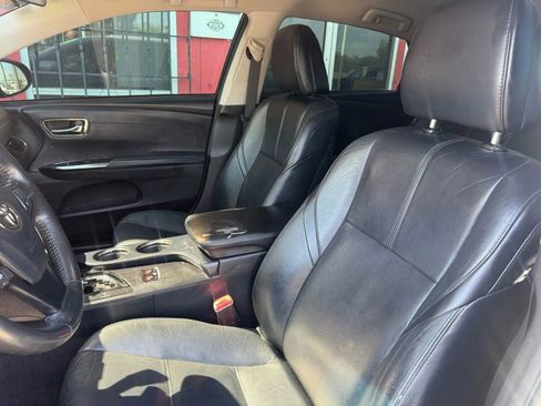 Used 2013 Toyota Avalon XLE image 8