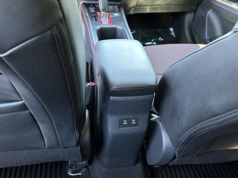 Used 2025 Nissan Kicks SR FWD image 20